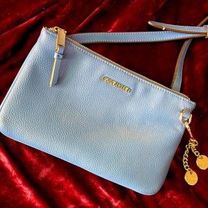 Calvin Klein mini crossover bag. Used but like brand new.
